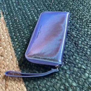 Adrienne Vittadini Studio Charging Wallet